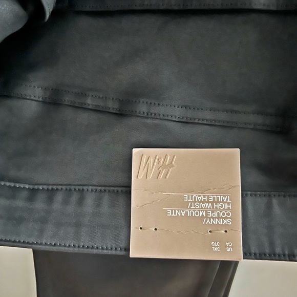 H&M Black/Coated Skinny High Jeans (Plus) - Picture 5 of 7